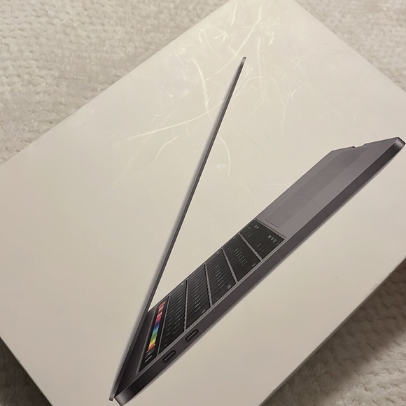 EMPTY BOX for Apple MacBook Pro 13-Inch Model No. A1989 - Picture 5 of 12